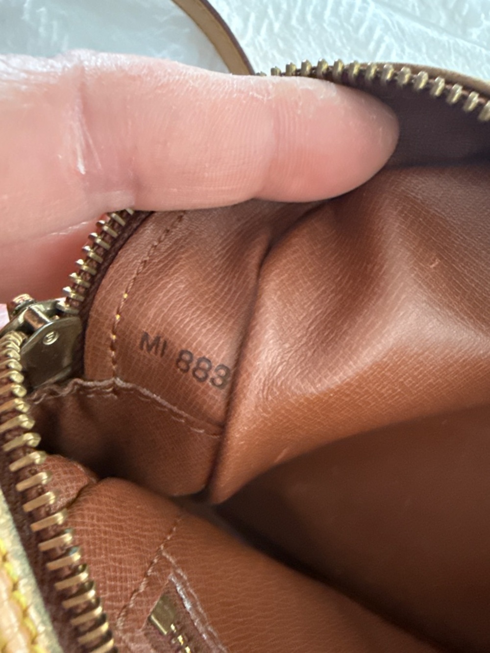 Vintage Louis Vuitton Trocadero 24 - Picture 10 of 12